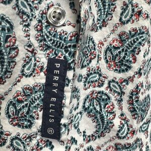 Perry Ellis Mens Paisley Short sleeve button down shirt size medium